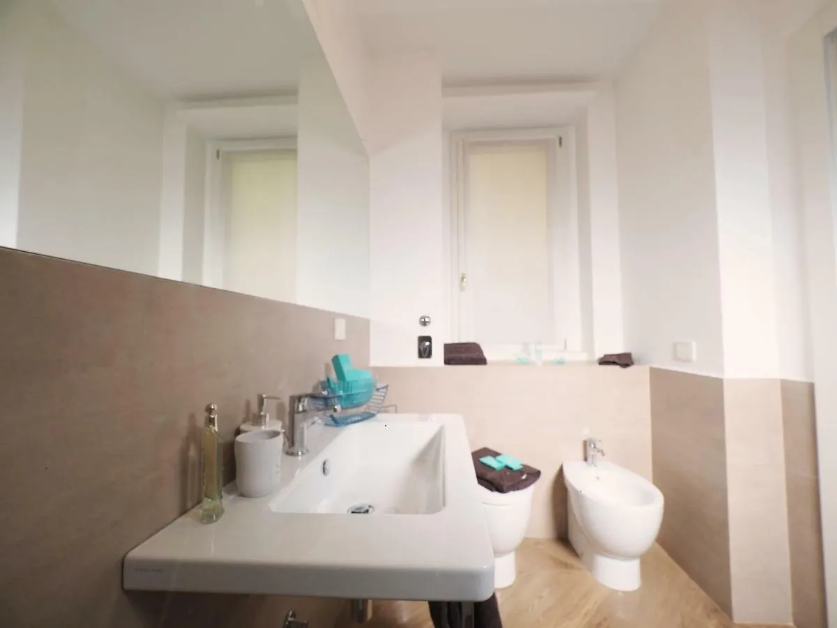 Turati 3 Apartment Milan